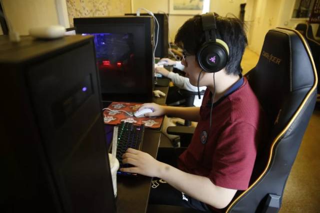 【战报】2021KPL春季赛常规赛第二轮W1D2，KSG 2-3 MTG